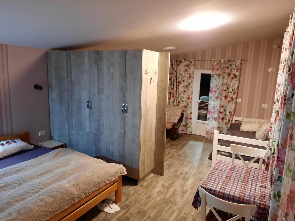 Green Villa Rodna 斯科普里 外观 照片