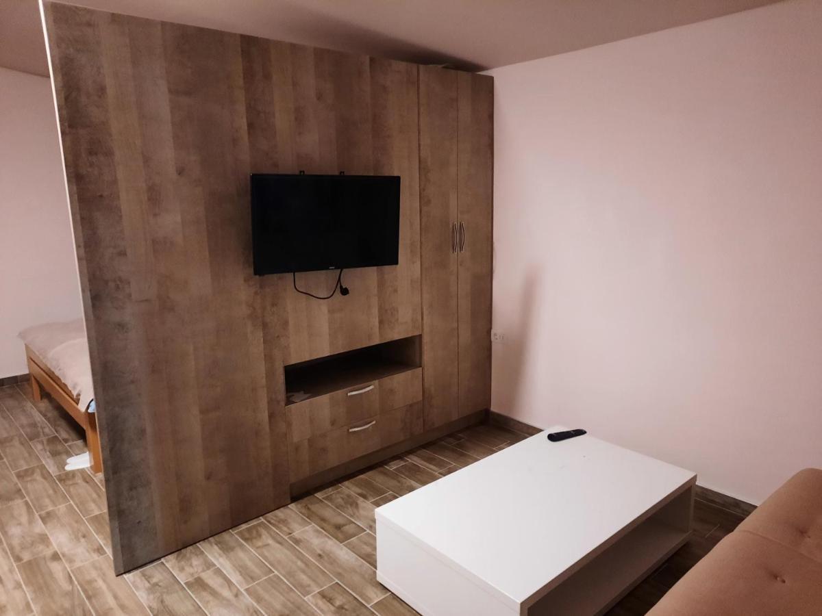 Green Villa Rodna 斯科普里 外观 照片
