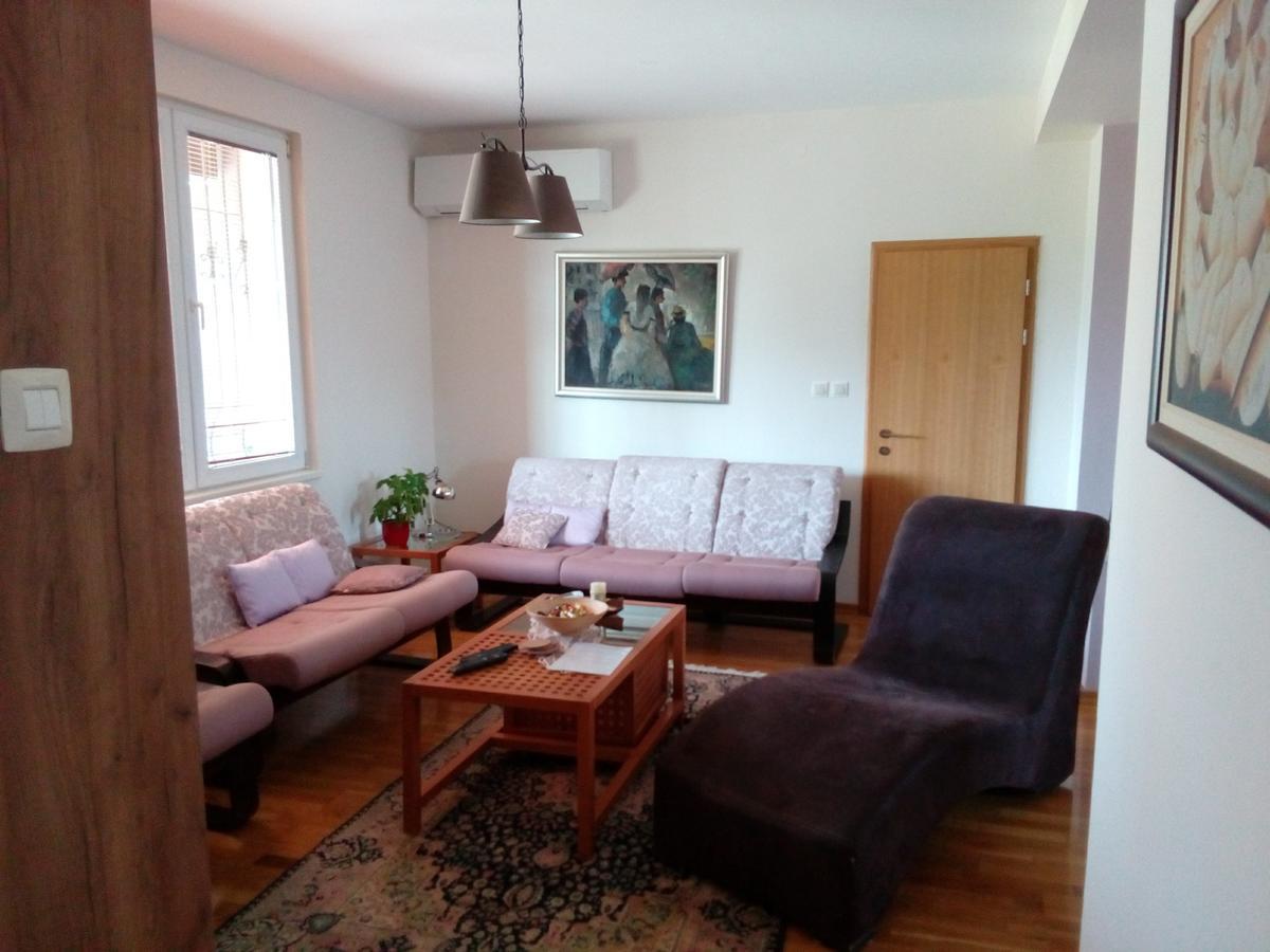 Green Villa Rodna 斯科普里 外观 照片